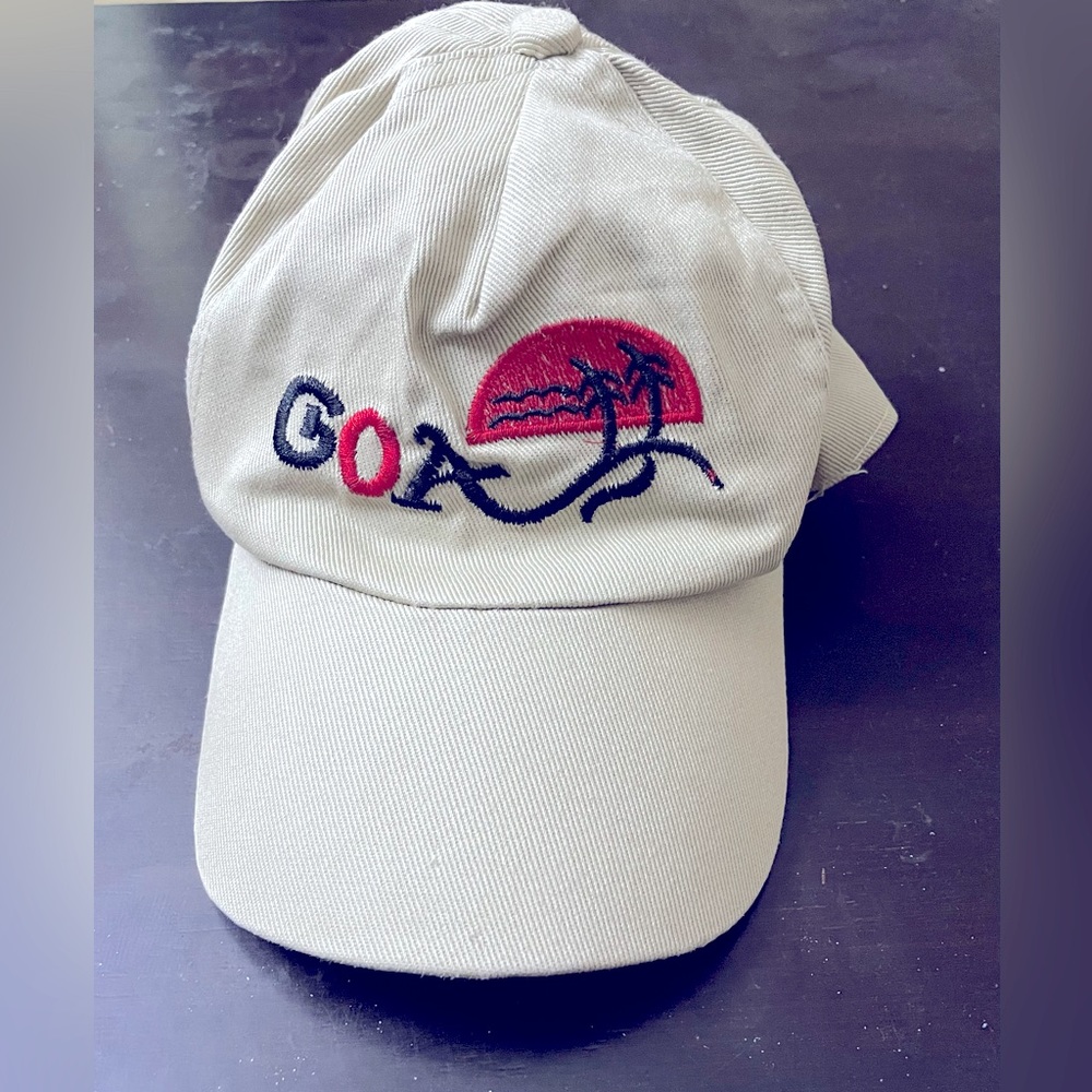 Beige colour cotton athletic cap for outdoor activities for adults in free size - Picture 1 of 3